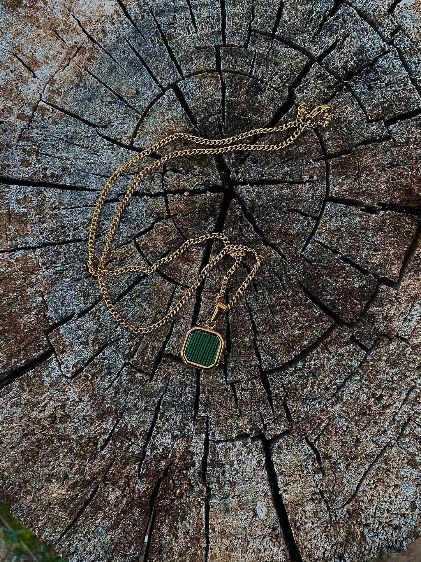 “Aura Verde” Oro